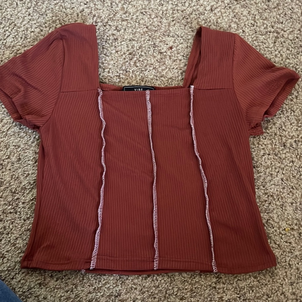 VIBE SPORTSWEAR Copper/White Thread Crop-Too Short Sleeve Size L Ribbed